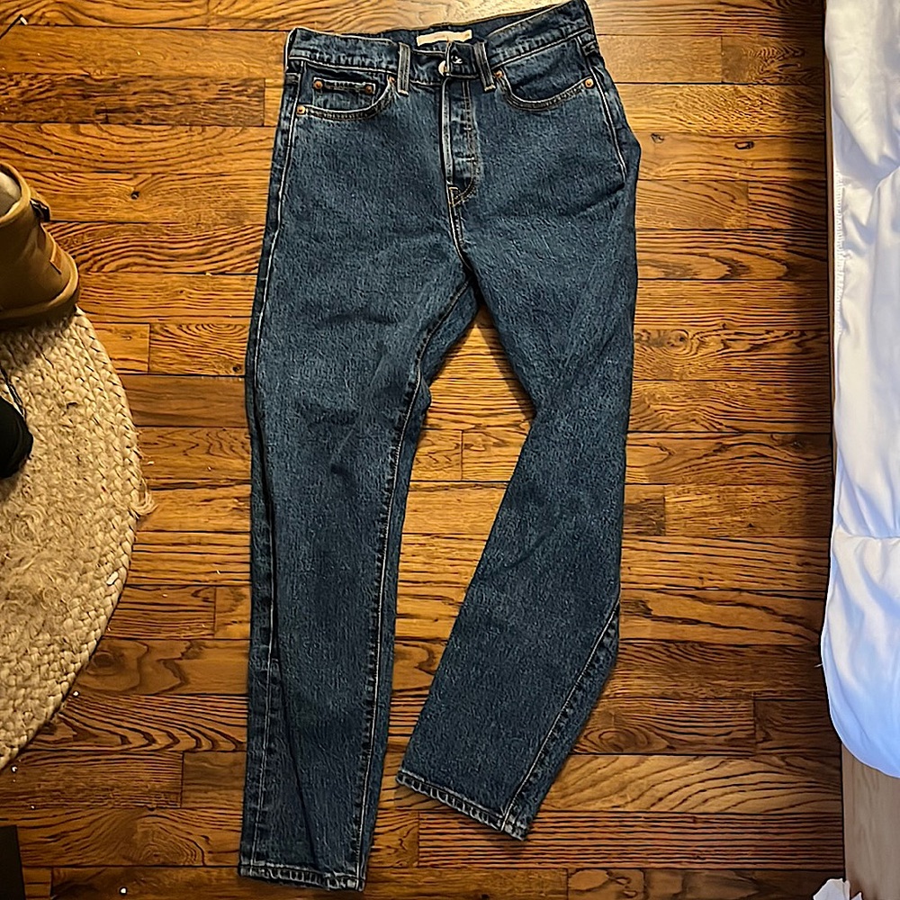 Levi wedgie jeans